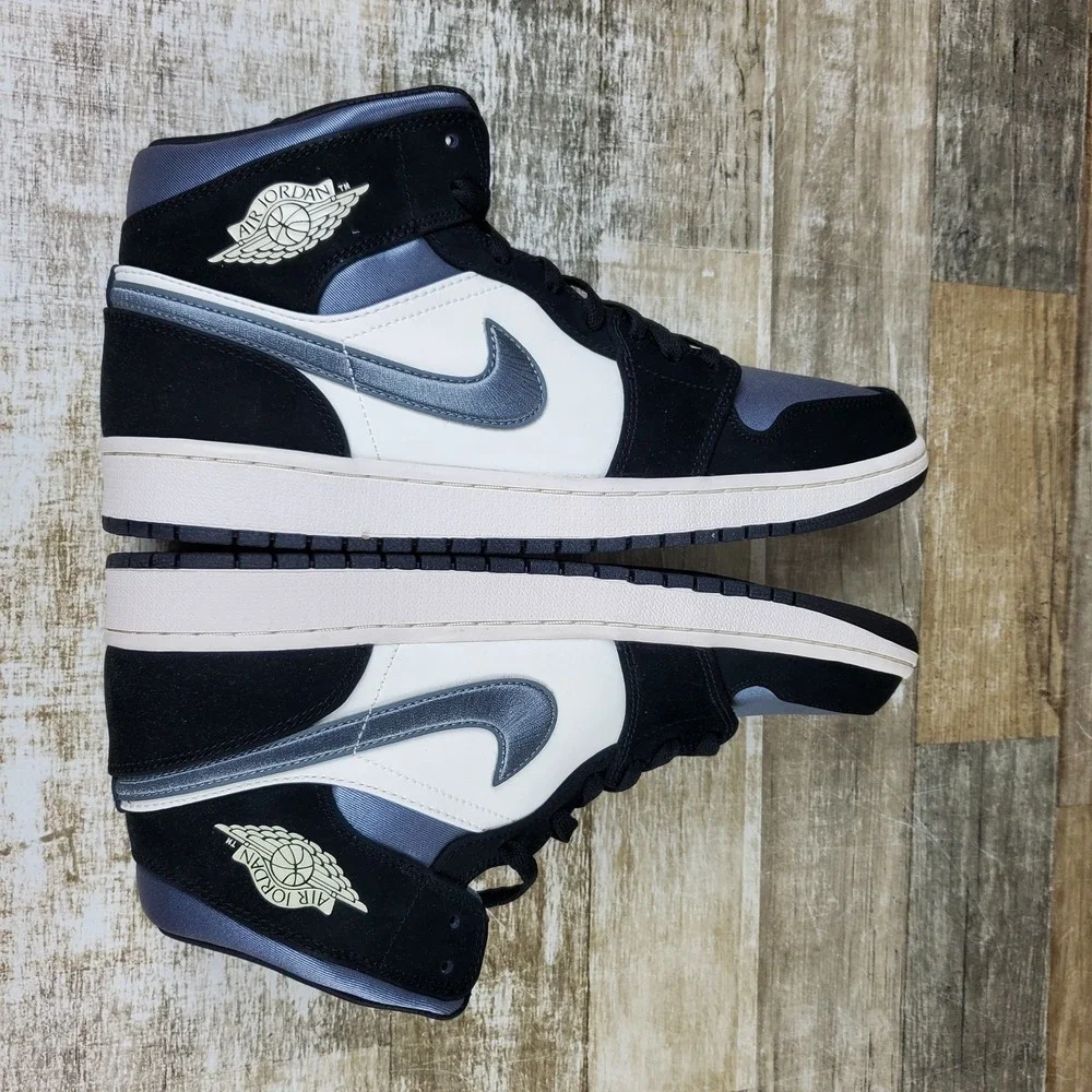 Nike Air Jordan 1 Mid SE Mens Shoes Sz 12 Black Smoke Gray Sail Basketball